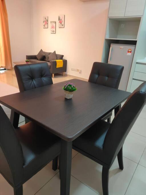 Relax Homestay - The Comfort Just For You Shah Alam Exterior photo