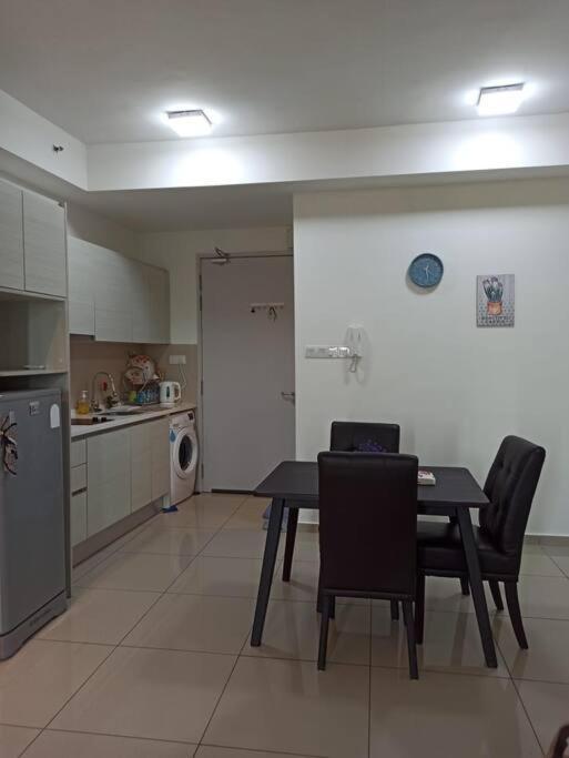 Relax Homestay - The Comfort Just For You Shah Alam Exterior photo